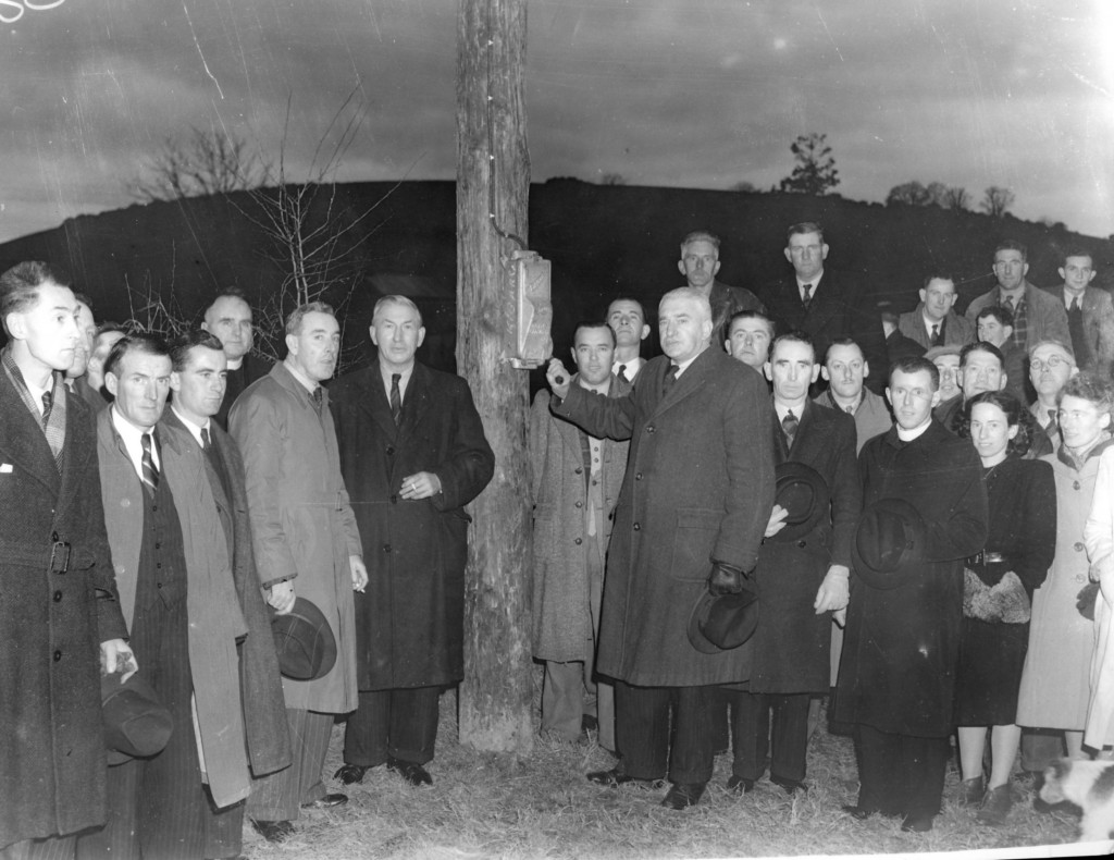 536a. Switch on at Inniscarra, 22 December 1947