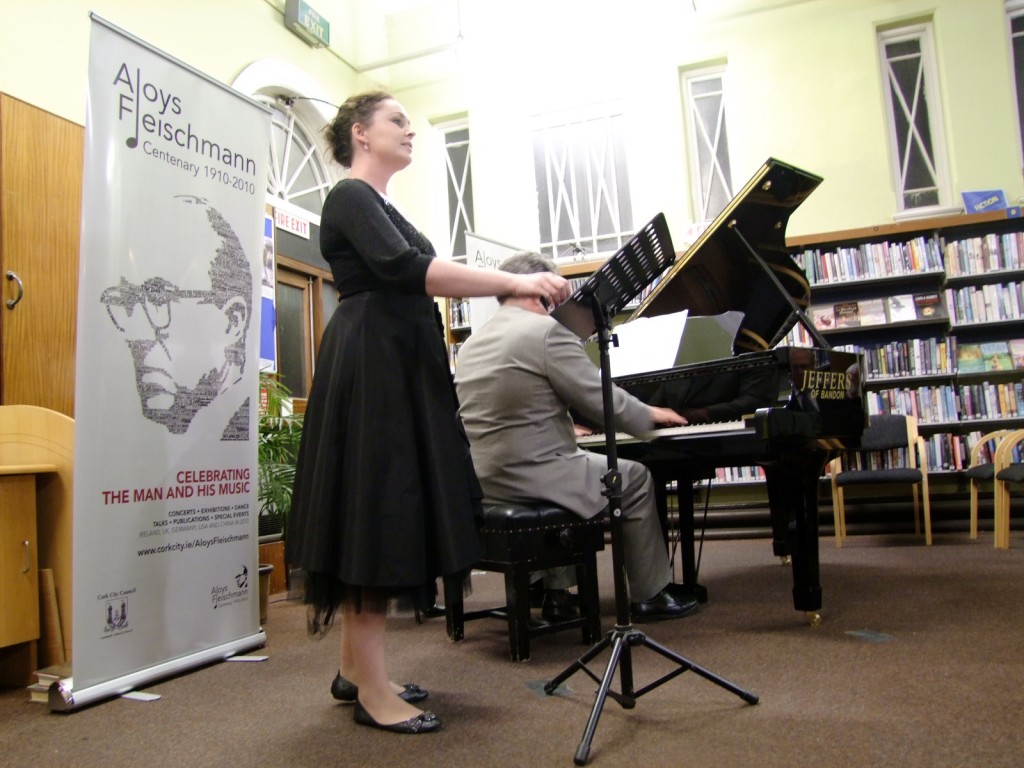 Aoife O'Sullivan singing at the event, "The Fleischmanns and their Circle", Cork City Library, 18 September 2010