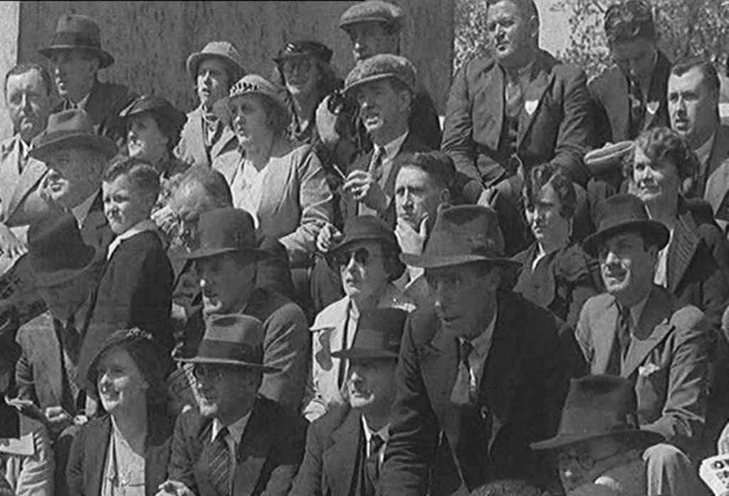 584b. Crowd scene, Cork Motor Race, 1936