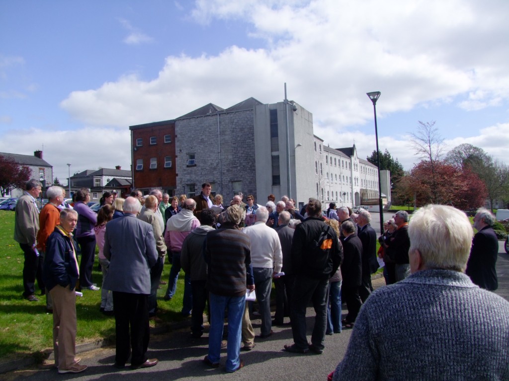 Historical walking tour with Cllr Kieran McCarthy, St. Finbarr's Hospital, Cork, 16 April 2011