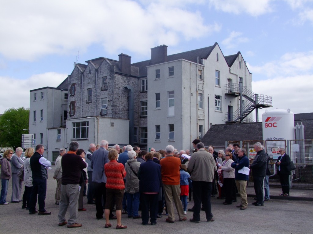 Historical walking tour with Cllr Kieran McCarthy, St. Finbarr's Hospital, Cork, 16 April 2011
