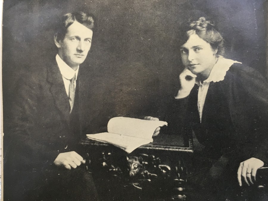 891a. Terence MacSwiney and his wife Muriel Murphy, c.1917