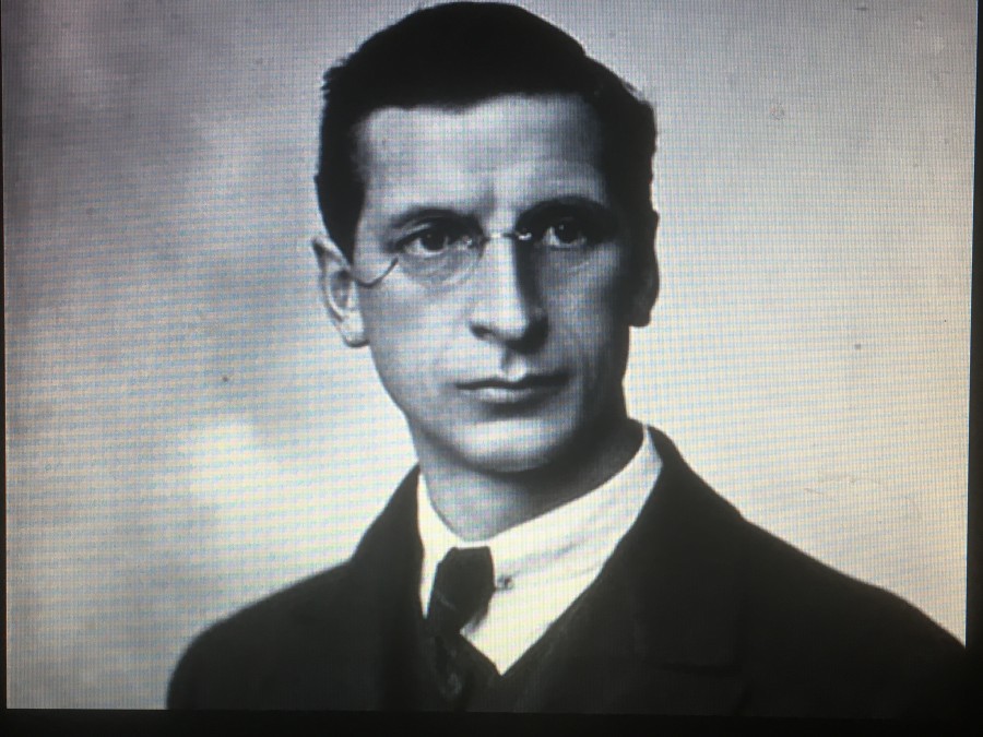 925a. Eamon deValera, c.1917 a