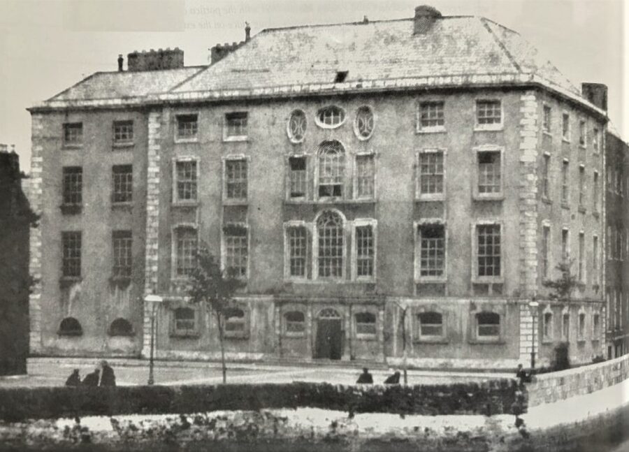 1198a. Mercy Hospital, c.1900 (source: Cork Public Museum).